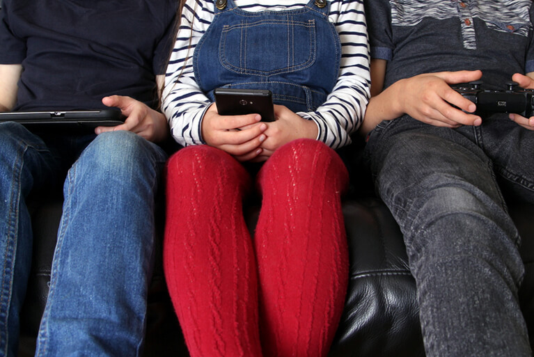 Children addicted to screens