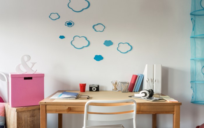child home workspace desk